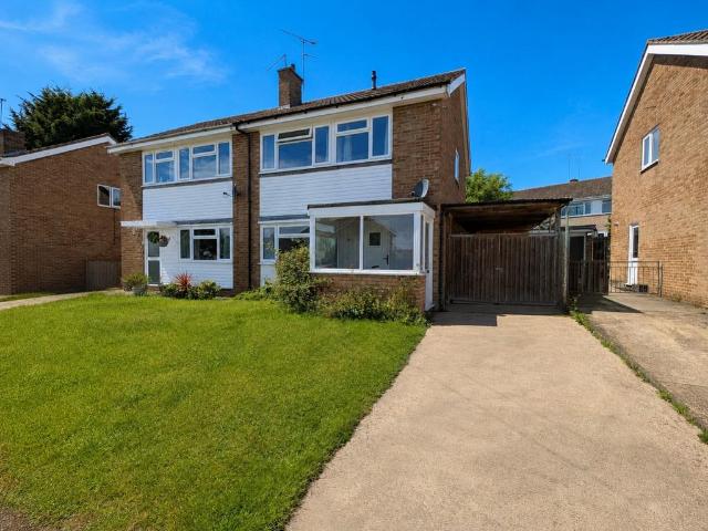 House for sale in Maids' Moreton, Buckinghamshire