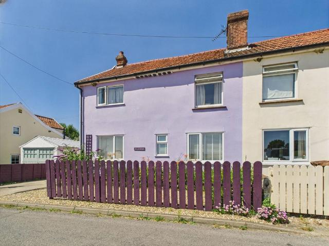 House for sale in Bedingfield, Suffolk