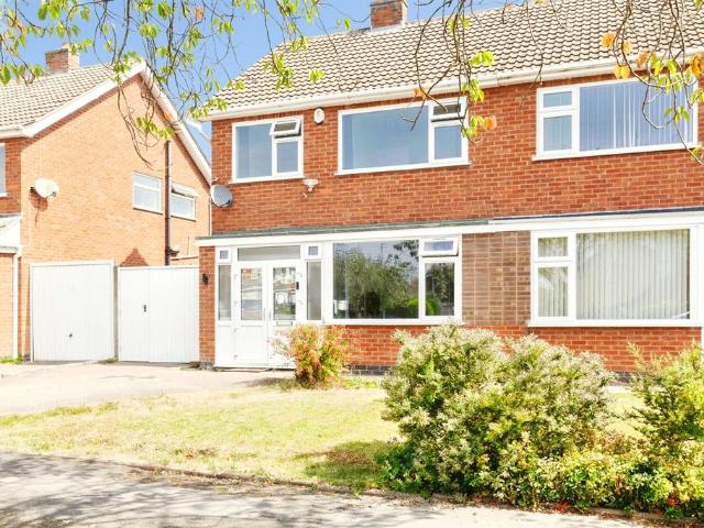 House for sale in Oadby, Leicestershire