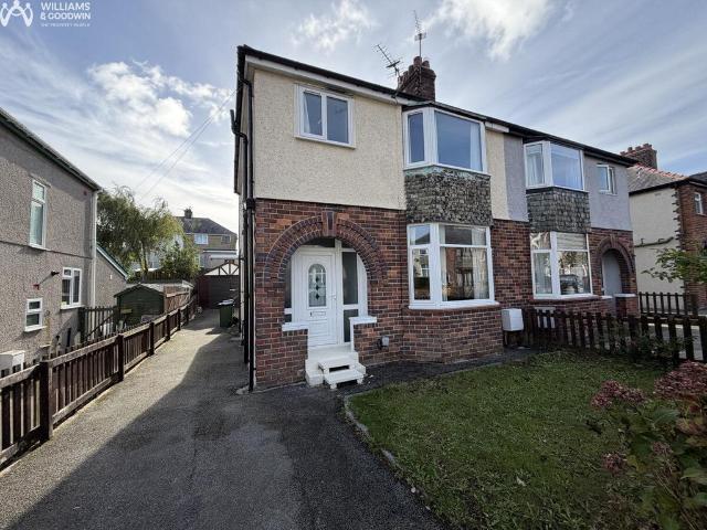 House for sale in Glanadda, Bangor