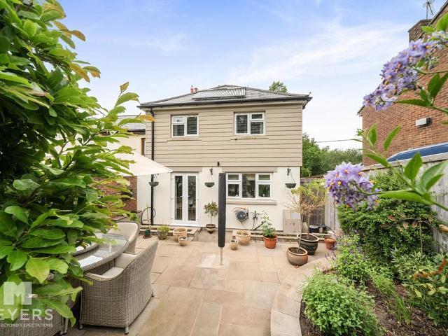 House for sale in Corfe Mullen