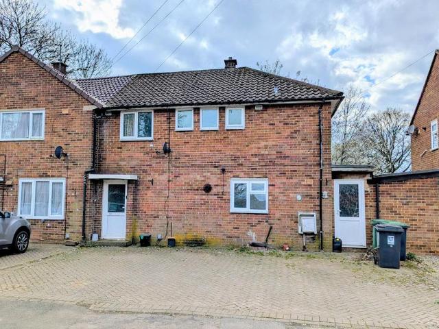 House for sale in Pouchen End, Hertfordshire