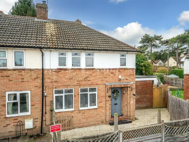 House for sale in Edlesborough, Buckinghamshire
