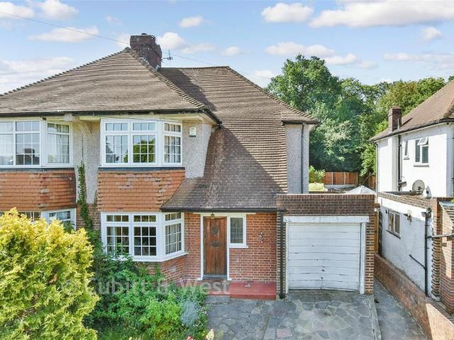 House for sale in London Borough of Croydon, Shirley