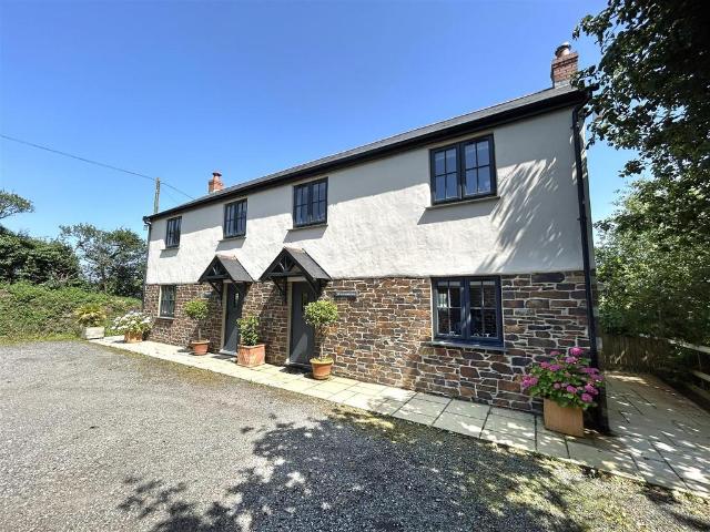 House for sale in Helston, Cornwall