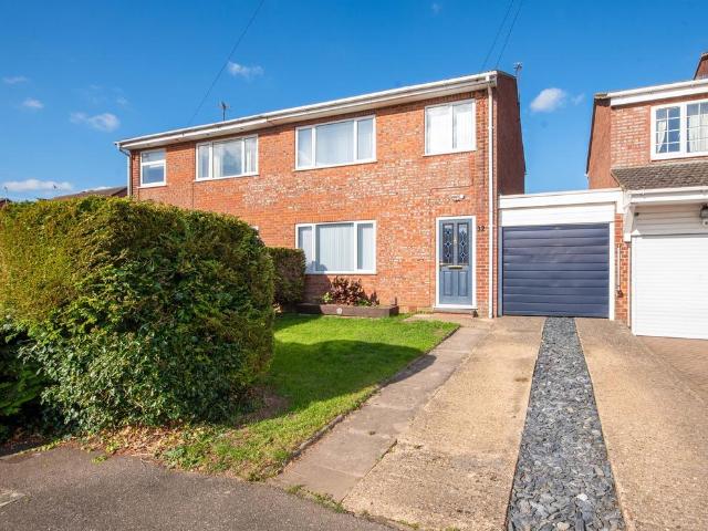 House for sale in Desborough