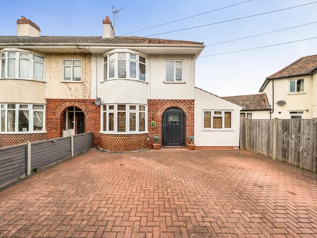 House for sale in Dowslands, Taunton