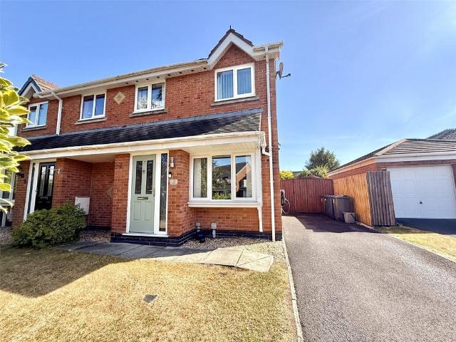 House for sale in Roby Mill, Lancashire
