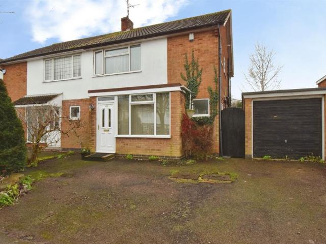 House for sale in Oadby, Leicestershire