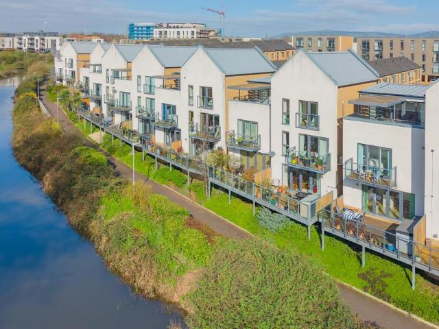 House for sale in Firepool, Rumwell
