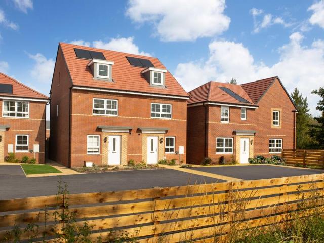 House for sale in Chickenley, Dewsbury