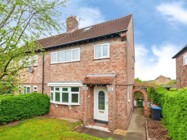 House for sale in Frodsham, Cheshire