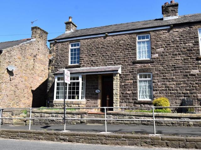 House for sale in Buxworth, Charlesworth
