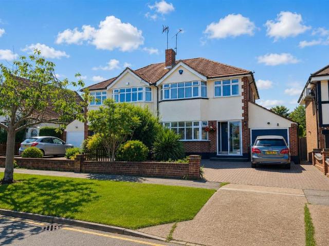 House for sale in Ivy Chimneys, Epping