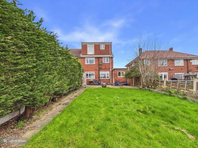 House for sale in Kippax, West Yorkshire
