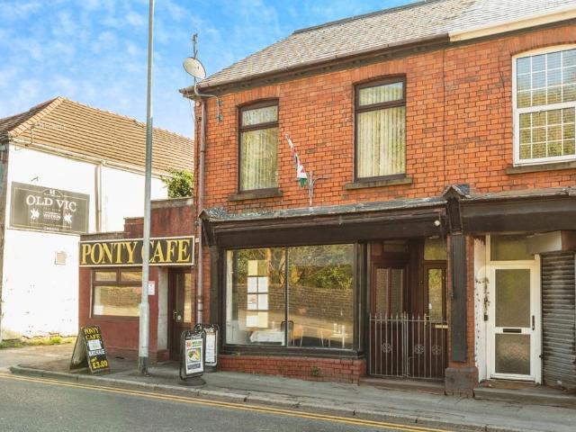 House for sale in Pontardawe, Pontardawe, Clydach