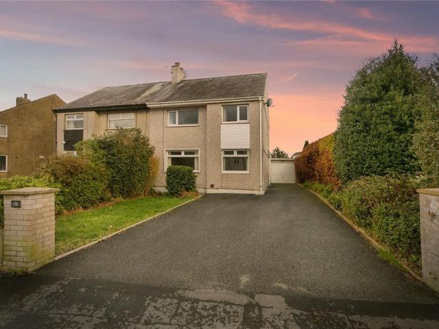 House for sale in Bangor, Wales