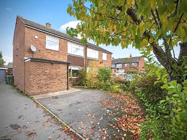 House for sale in North Bourne, Heol-las