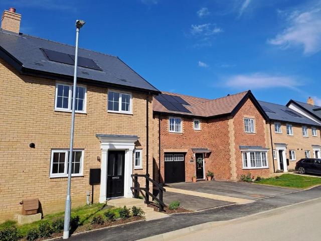 House for sale in Orchards Green, Barway