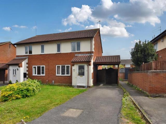 House for sale in Leighton-Linslade, Leighton Buzzard