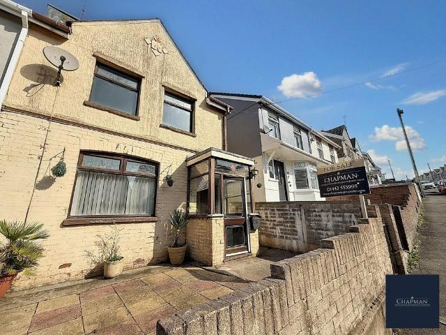 House for sale in Gilfach Goch, Hendreforgan