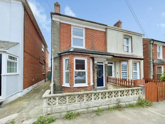 House for sale in Brightlingsea, Dale Hill