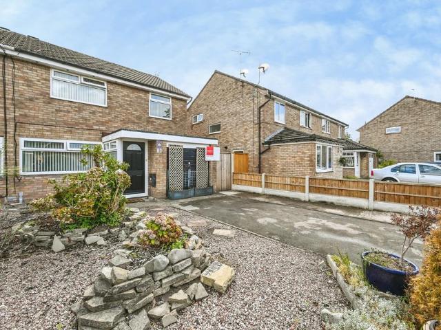 House for sale in Hood Manor, Warrington
