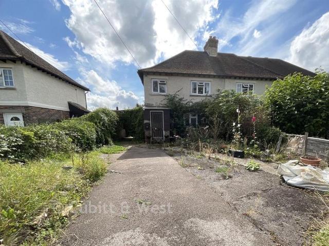 House for sale in Littlecote, West Sussex