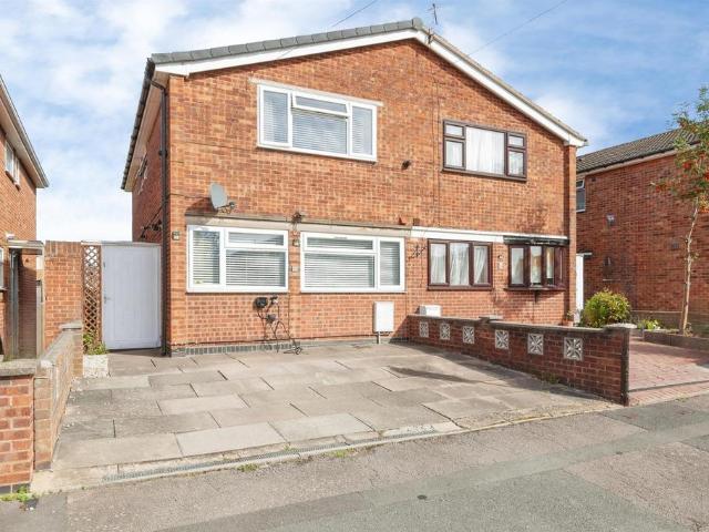 House for sale in Rushey Mead, Leicester