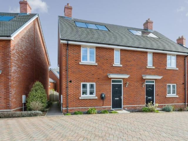 House for sale in Eastleigh, Helford