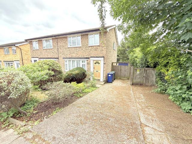 House for sale in High Barnet, Greater London