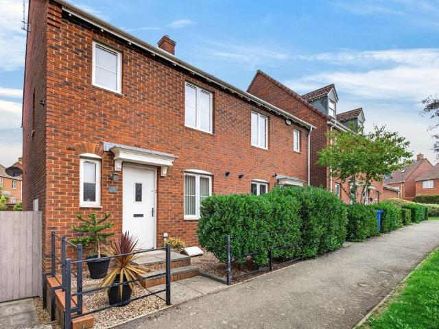House for sale in Desborough, North Northamptonshire