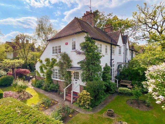 House for sale in Hampstead Garden Suburb, Greater London