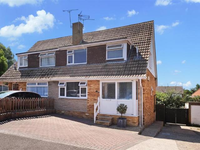 House for sale in Seasalter, Canterbury