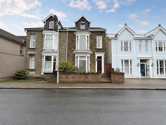 House for sale in Gadlys, Aberdare