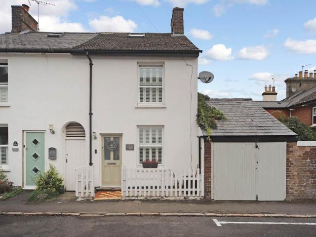 House for sale in Pouchen End, Hertfordshire