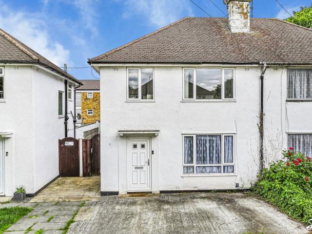 House for sale in Alton Barnes, Essex