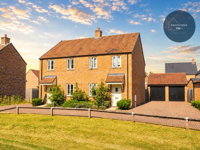 House for sale in Evershot, Oxfordshire