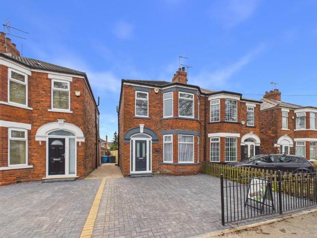 House for sale in Orchard Park, Hull
