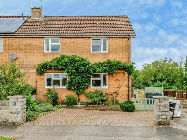 House for sale in Bryncae, Wales