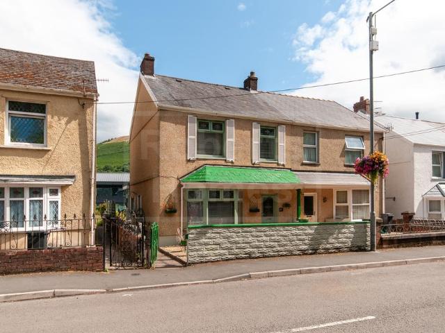 House for sale in Ystalyfera