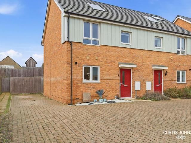 House for sale in Tilbury, Essex