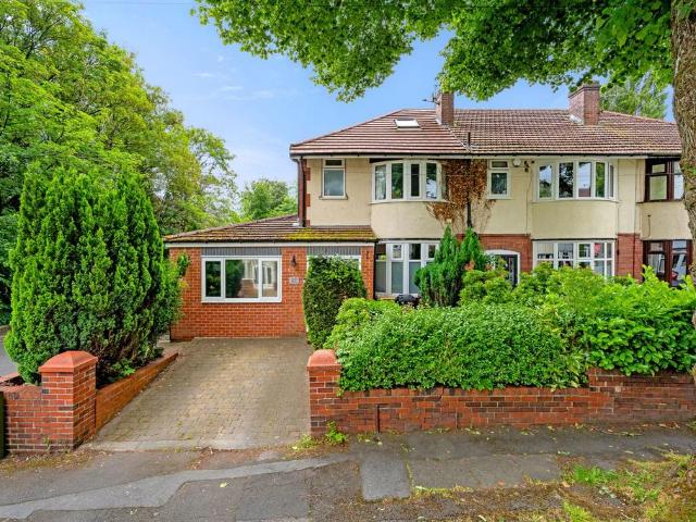 House for sale in Bradshaw, Lee Bank