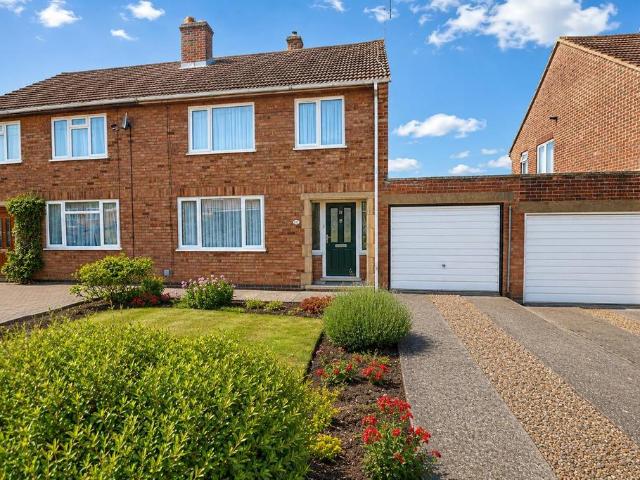 House for sale in Rushden