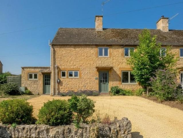 House for sale in Fossebridge, Gloucestershire