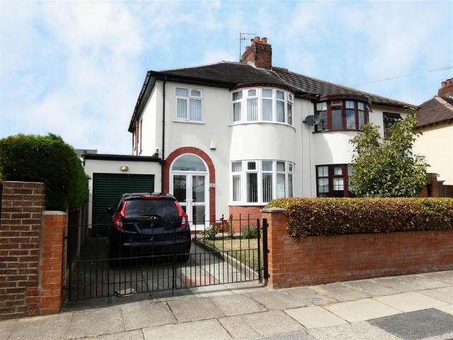 House for sale in Calderstones