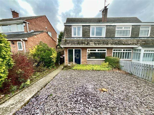 House for sale in Aston cum Aughton, Aston