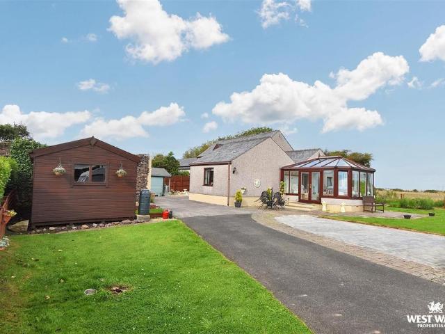 House for sale in Hundleton, Wales