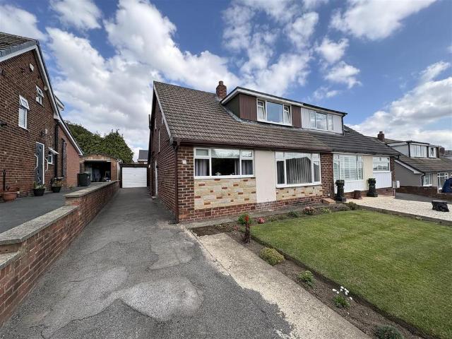 House for sale in Heckmondwike, West Yorkshire