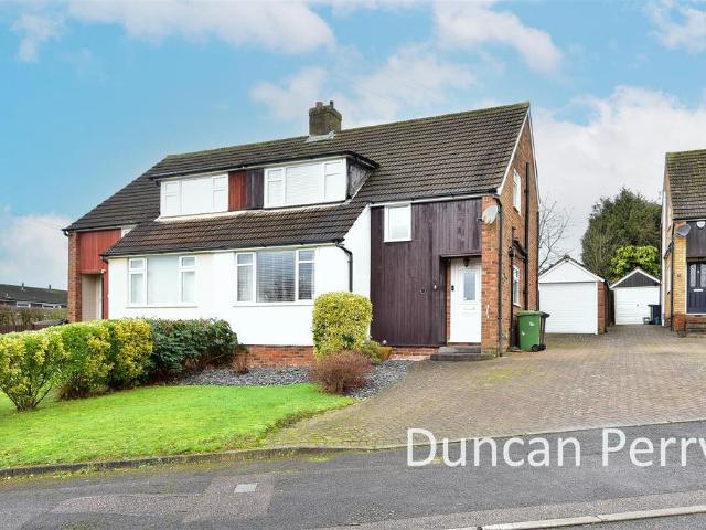 House for sale in Oakmere, Potters Bar